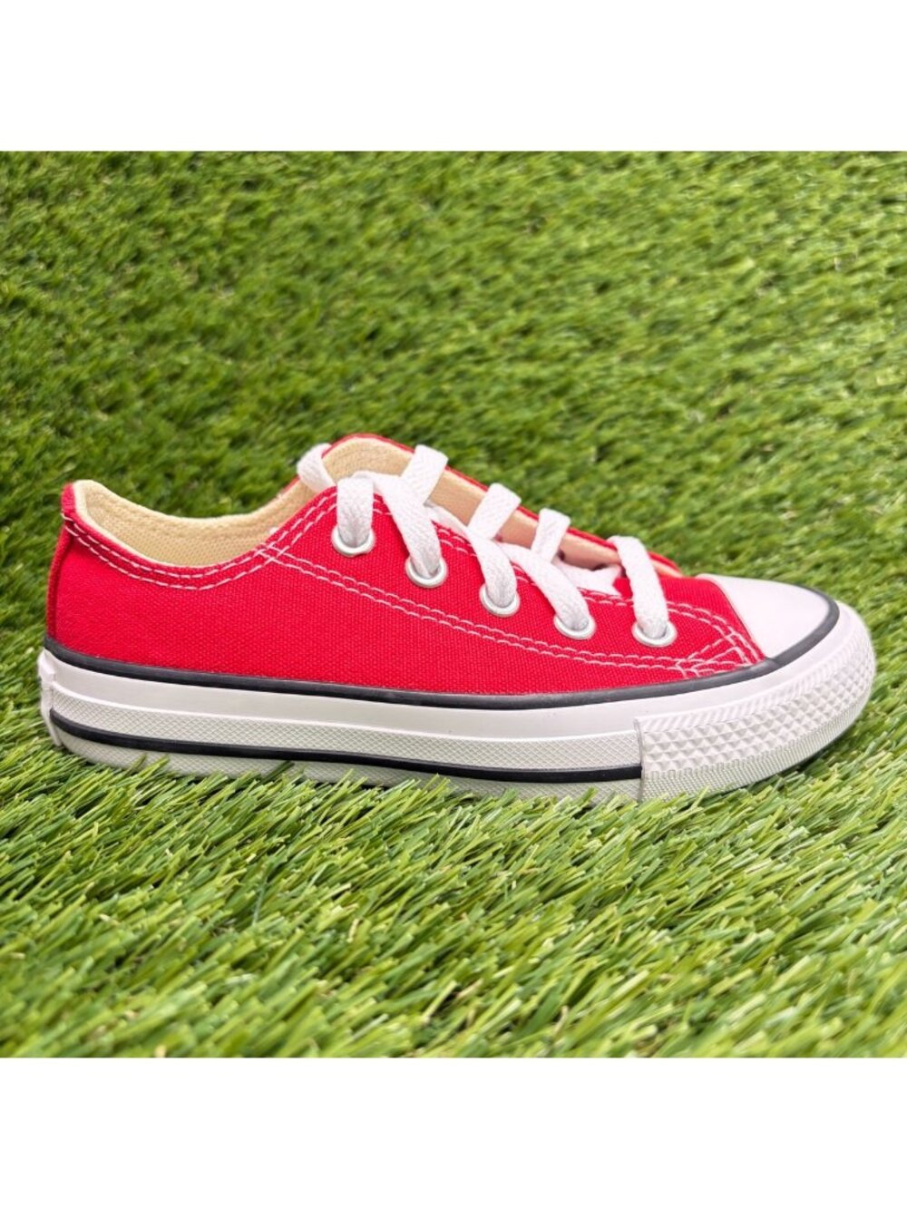Converse Chuck Taylor All Star OX Boys Size 10.5C Red Athletic Shoes Sneakers
